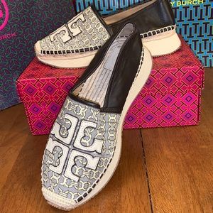 Tory Burch Daisy Slip-On Trainer Never Worn Size 9